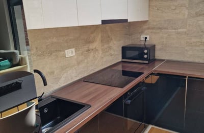 Rental of a spacious 3-room apartment, 67 m², city center, Belgrade, Serbia